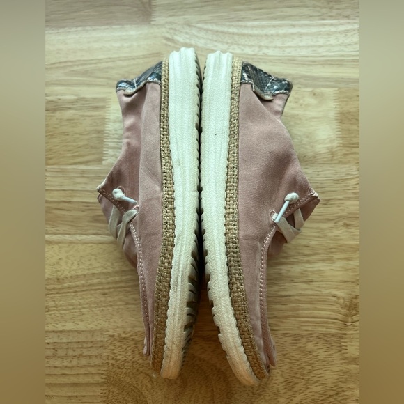 HEY DUDE Wendy Slip Ons - Picture 11 of 12